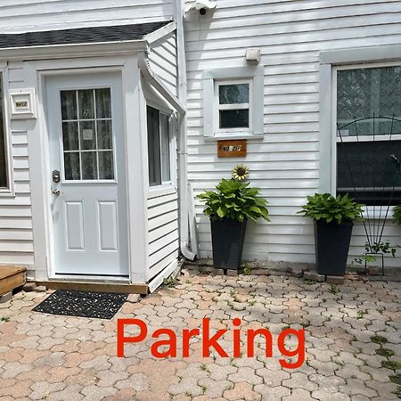 Appartamento Barkerhouse 2# Unit-Heart Of Oldtown Niagara-on-the-Lake Esterno foto